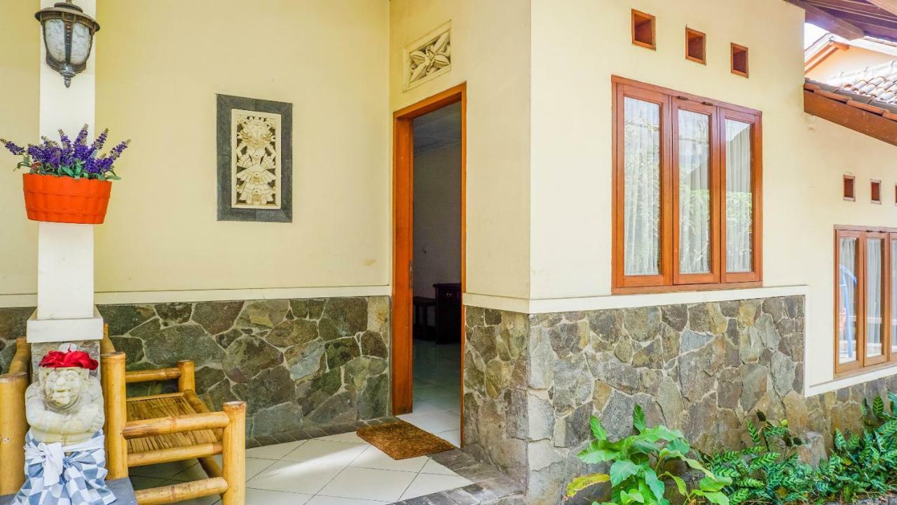 Oyo 1488 Hotel Cemara Asri Lembang Exteriér fotografie
