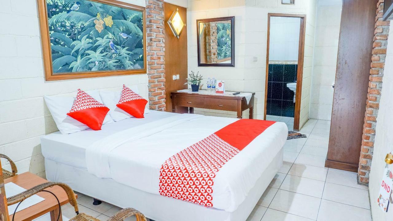 Oyo 1488 Hotel Cemara Asri Lembang Exteriér fotografie