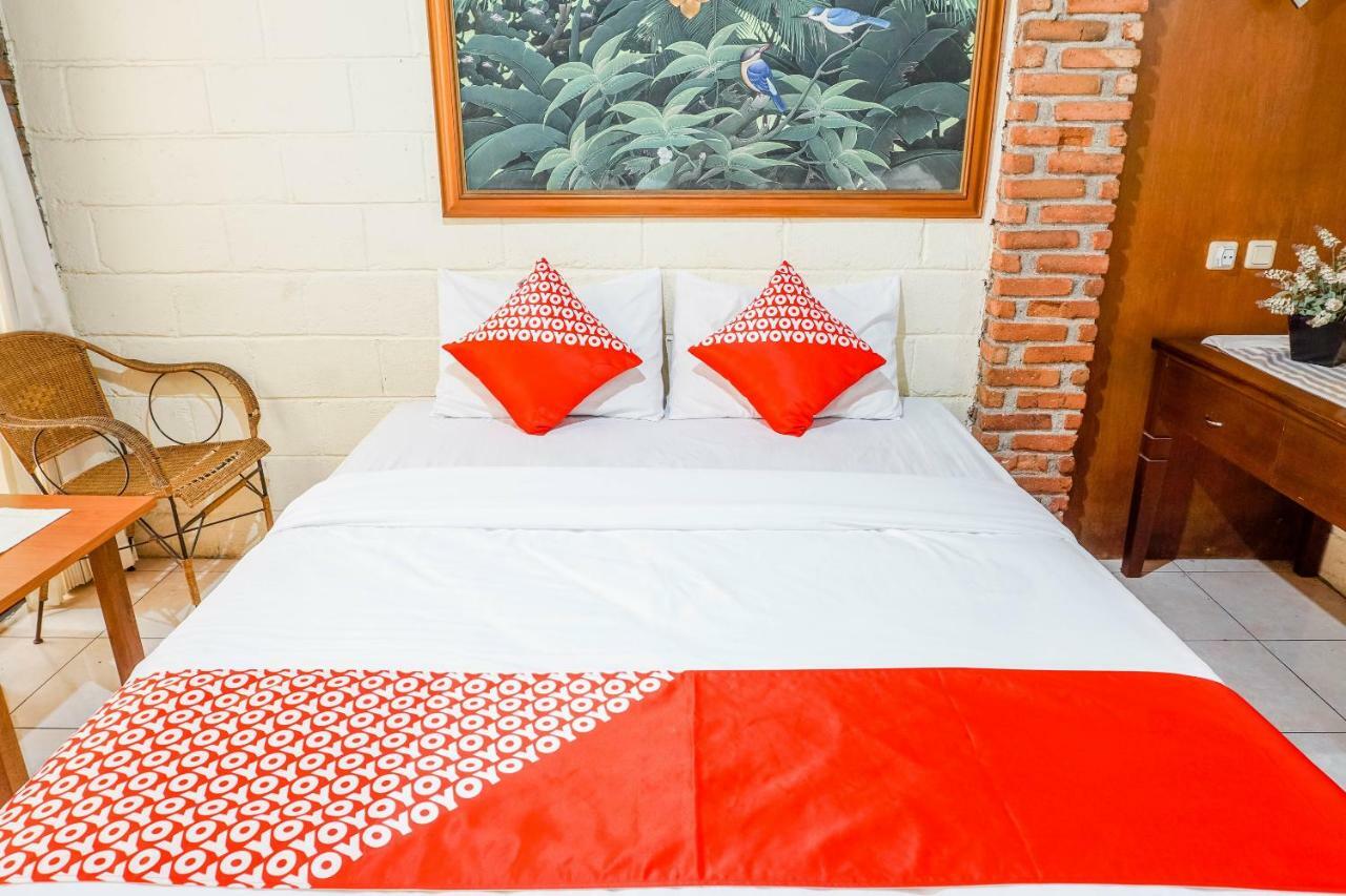 Oyo 1488 Hotel Cemara Asri Lembang Exteriér fotografie